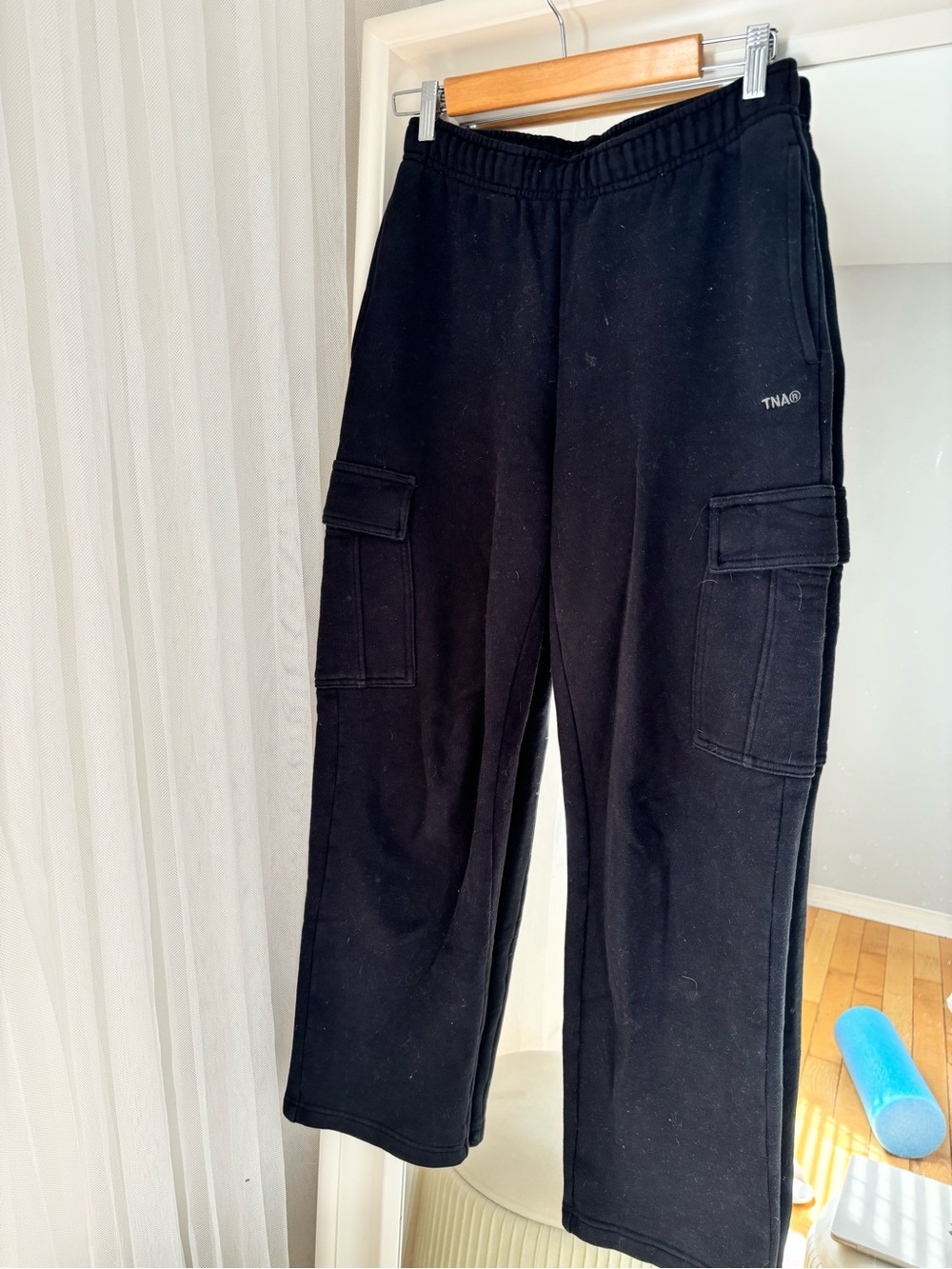 ARITZIA TNA sweatfleece Black Cargo Sweatpants